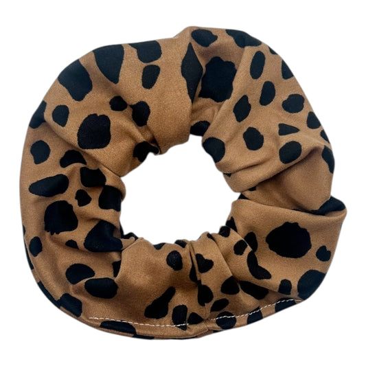 TAN W/ BLACK SPOTS - REGULAR SCRUNCHIE
